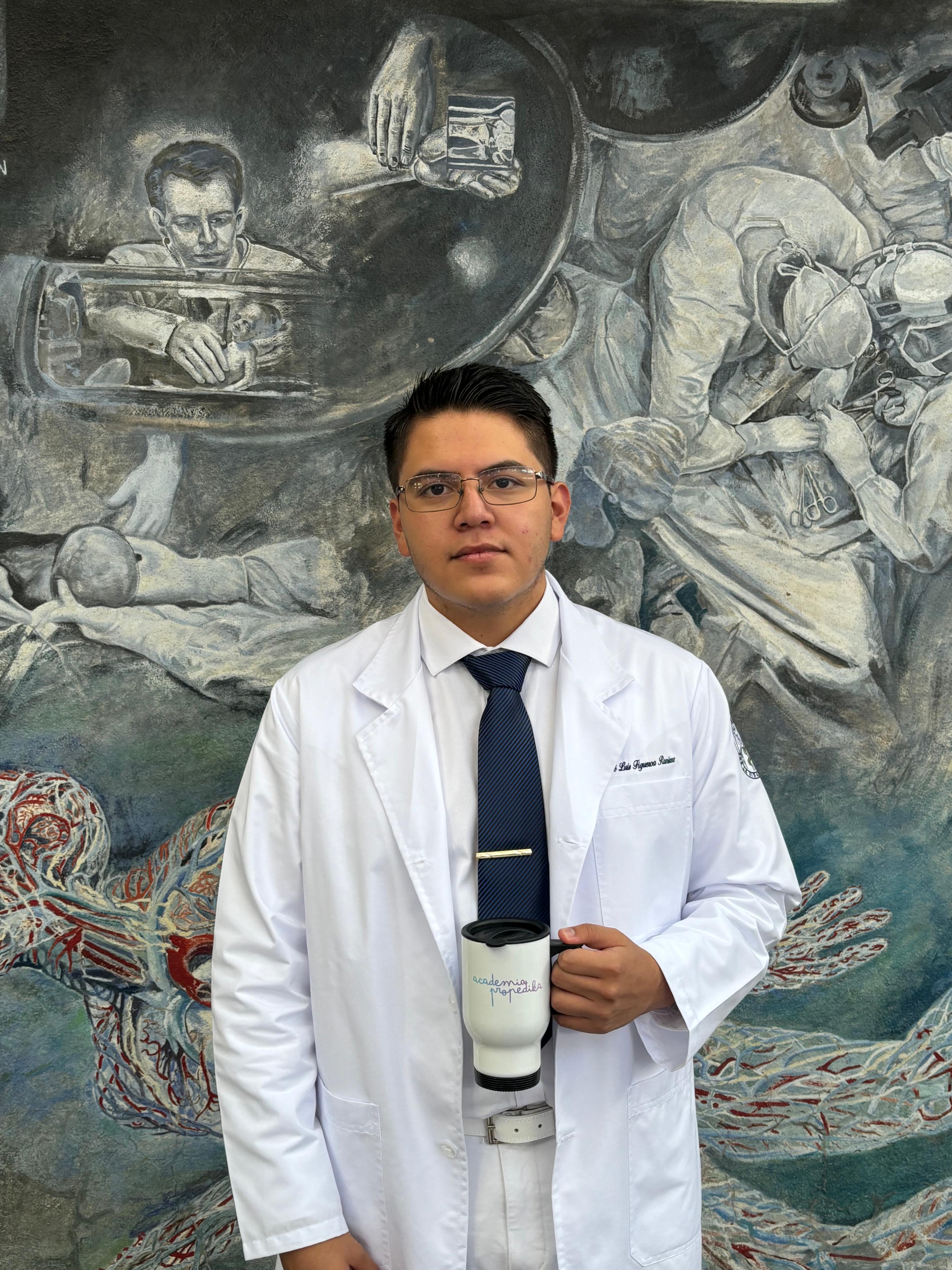Alumno Propedika en la Facultad de Medicina